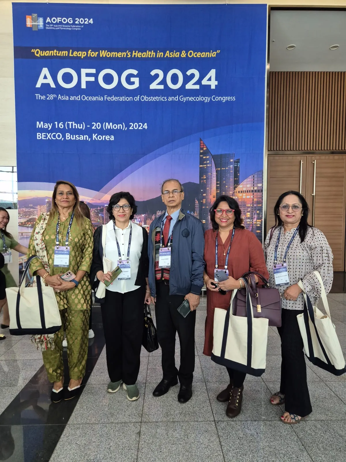 Dr. Fehmida Shaikh with international gynaecology delegates in Busan, Korea